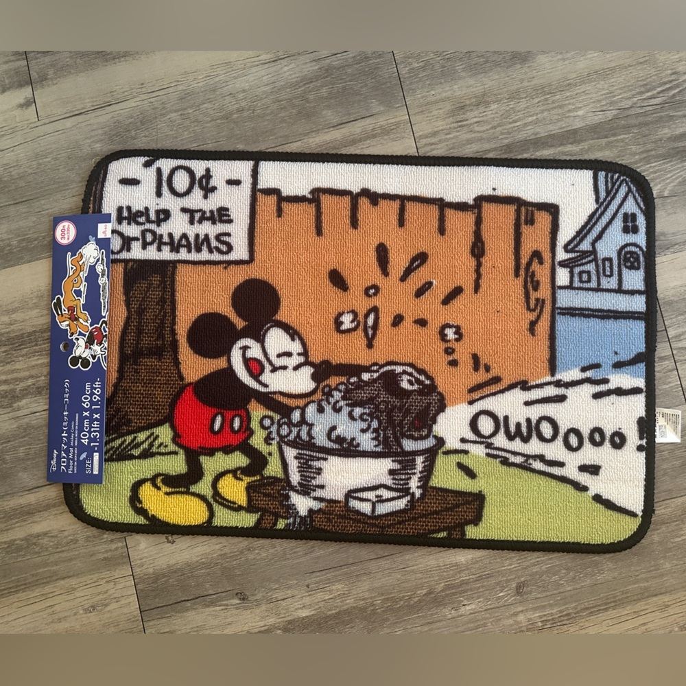 Disney Mickey Mouse and Friend Carpet Rug Floor Mat NWT